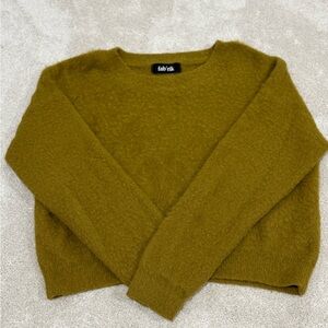 Fab'rik Olive Women's Crew Neck Sweater